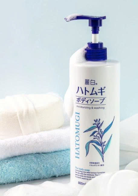 Sữa Tắm Hatomugi Dưỡng Ẩm Chiết Xuất Ý Dĩ 800ml